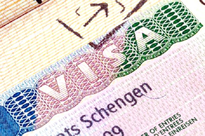Réduction du nombre de visas aux Algériens  : Alger déplore une mesure «disproportionnée» | REPORTERS ALGERIE