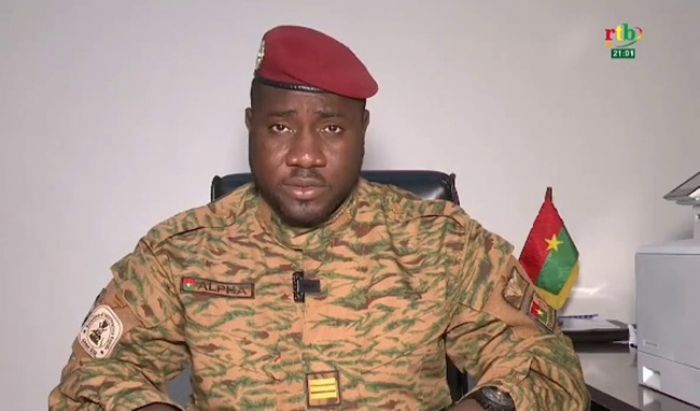 Burkina : Le pouvoir fait des "révélations graves" sur des entreprises immobilières - leFaso.net