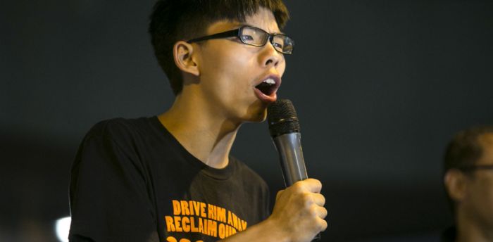Hong Kong. La nouvelle inculpation portée contre Joshua Wong est destinée à prolonger son séjour derrière les barreaux - Amnesty International