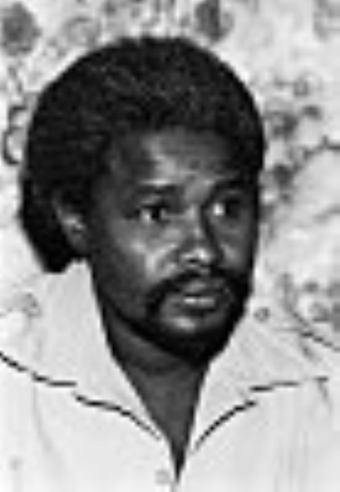 
			
				
					Professeur Oumar SANKHAR : « C’est ce héros Hissein Habré qui a mis un terme à l’impérialisme français et l’expansionnisme libyen… »