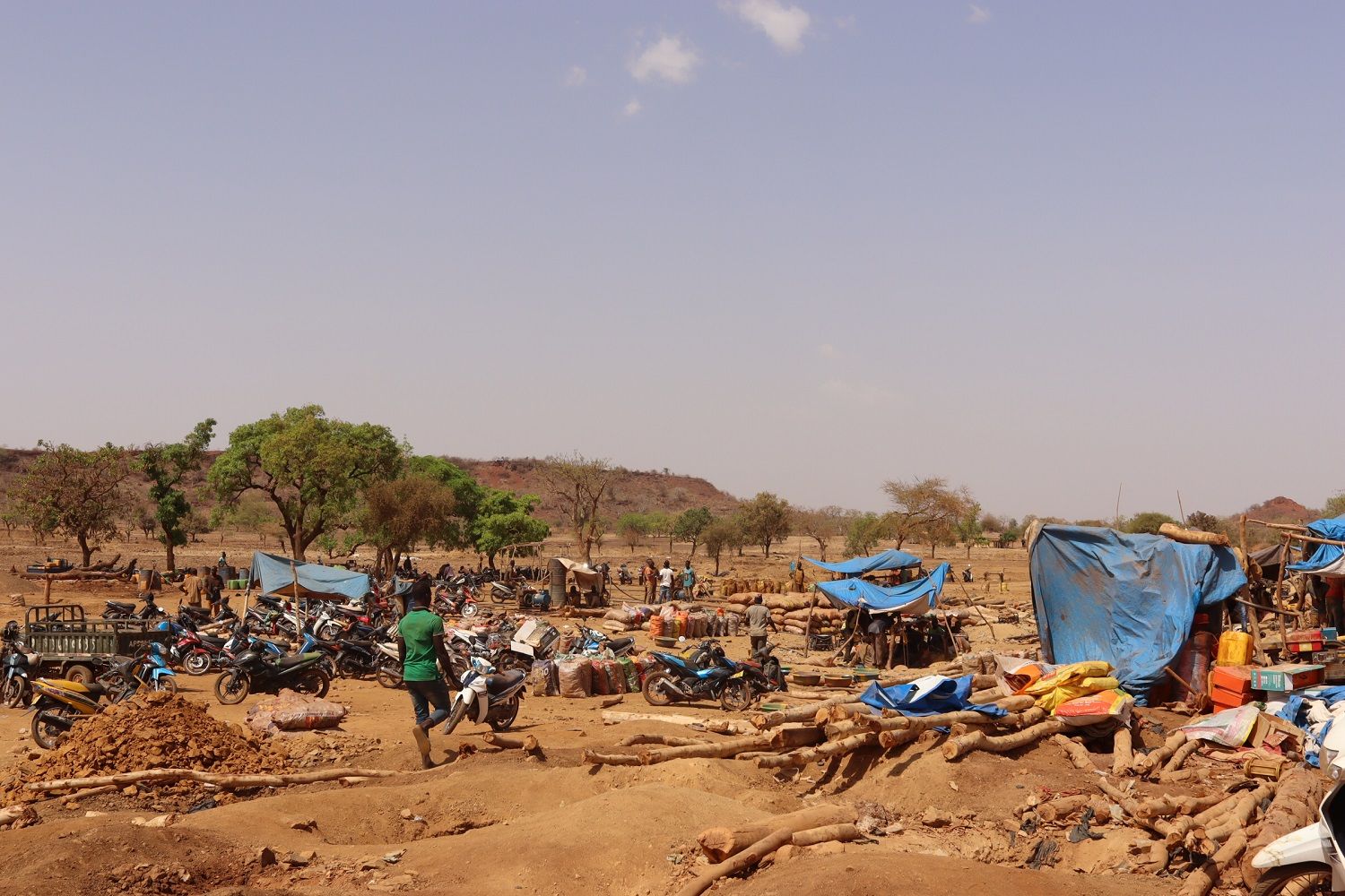 De déplacés à entrepreneurs : comment l’orpaillage a changé la vie de Moussa et Arouna