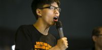 Hong Kong. La nouvelle inculpation portée contre Joshua Wong est destinée à prolonger son séjour derrière les barreaux - Amnesty International