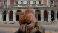 EXPOSIÇÃO DA BANCA AO ESTADO PREOCUPA O BNA