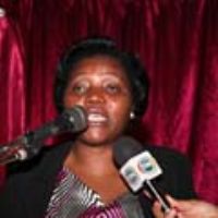 Malanje La ministre de la Famille réaffirme son appui materiel aux familles