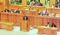 
				
			Politique / '' Tous les Gabonais doivent soutenir le gouvernement dans l'effort de relance d'Africa N°1'', Ndong Nguema, ministre gabonais de la Communication
			
		










