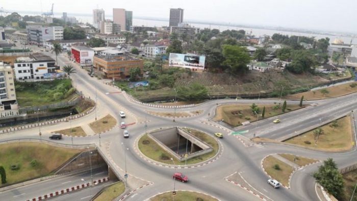 Douala : une femme centrafricaine poignardée à mort, son ex-petit ami recherché - Corbeau News Centrafrique ou si b il LPP Corbeau News Centrafrique ou si b il LPP
