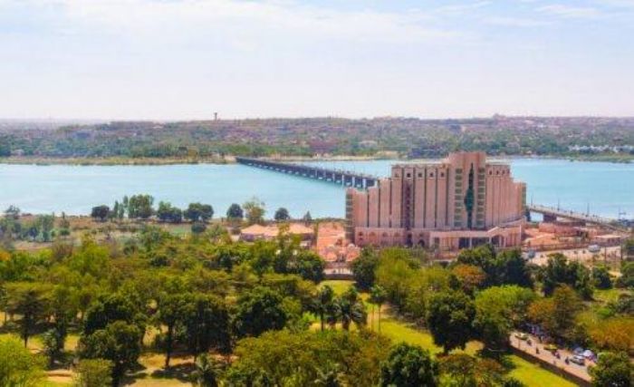 Uemoa : le Niger, pays qui consacre la plus importante part de son budget aux investissements  - Niamey et les 2 jours