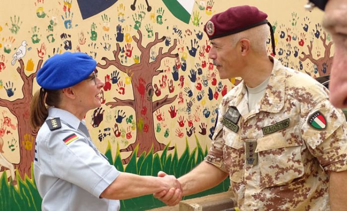SÉCURITÉ : Deux « sœurs » : une délégation de la mission militaire de l'UE (EUMPM) en visite à EUCAP Sahel Niger - https://www.niameysoir.com