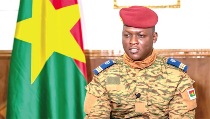 Burkina Faso : Ouagadougou qualifie la vidéo ukrainienne « d’apologie du terrorisme »   - Une information fiable et indépendante sur...